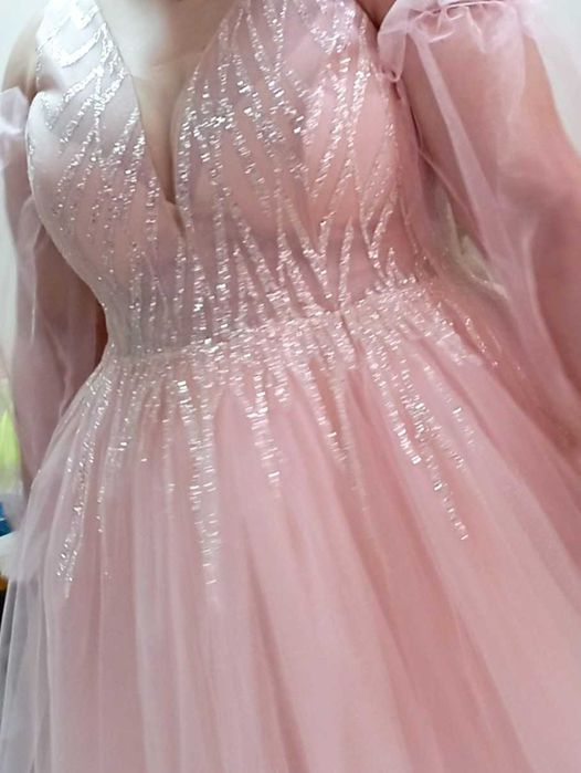 Официални рокли размер М/L