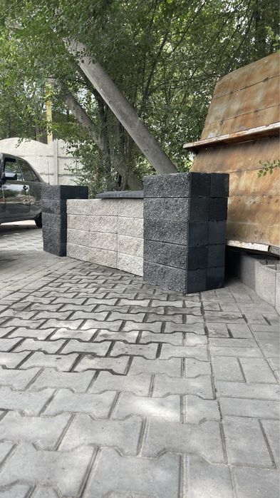Блок рванный заборный
