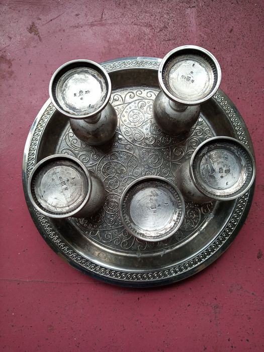 Сребърни чаши за. Колекционери