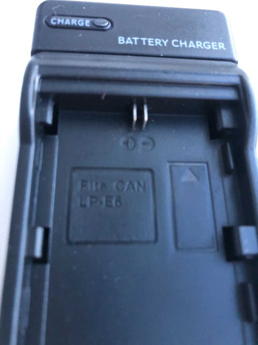 зарядное устройство  LP-Е6 USB на Кэнон ,6Д ,60Д и др