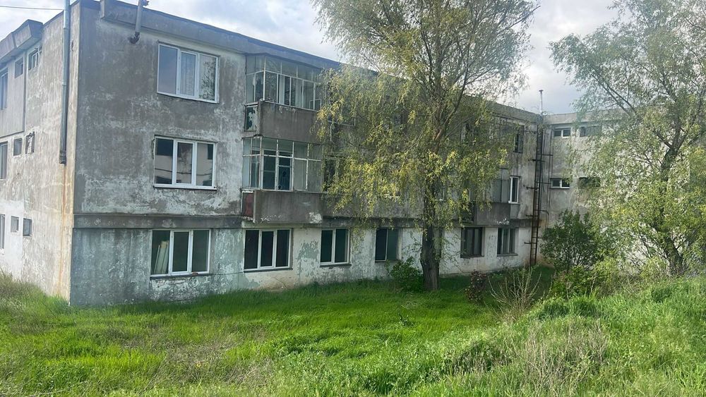 Oportunitate Unică in Galați - 345 €/MP | 3.830 MP Construiți + 7400 mp Teren Inclus