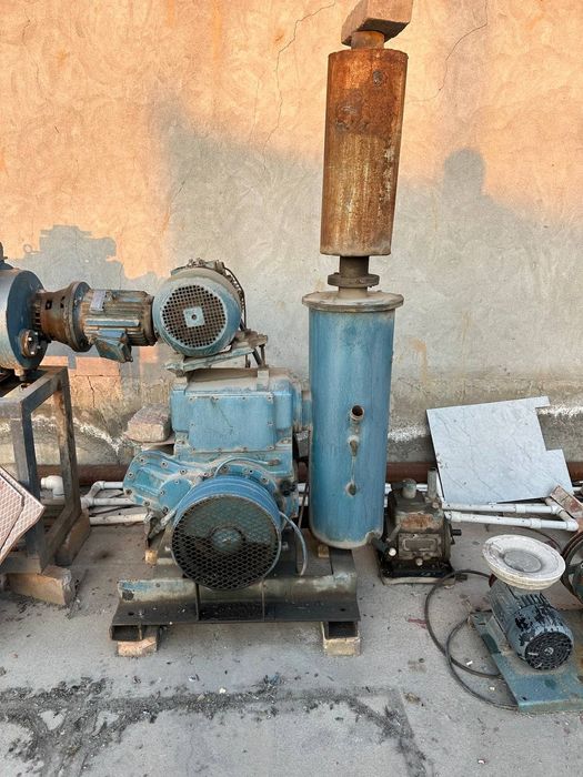 Вакум насос сотилади