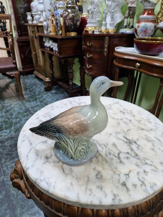 Уникална антикварна испанска порцеланова фигура статуетка Valencia