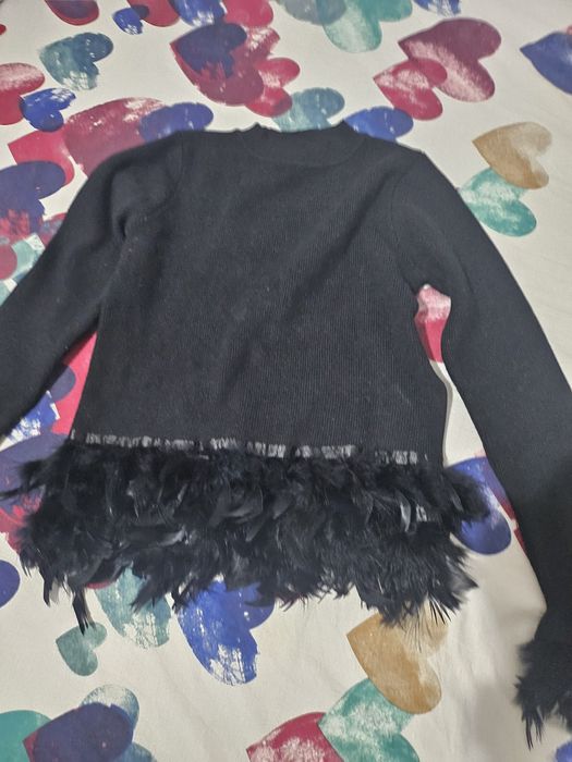 Сет пола и блуза зелено бежово Черна блуза плетива с пера