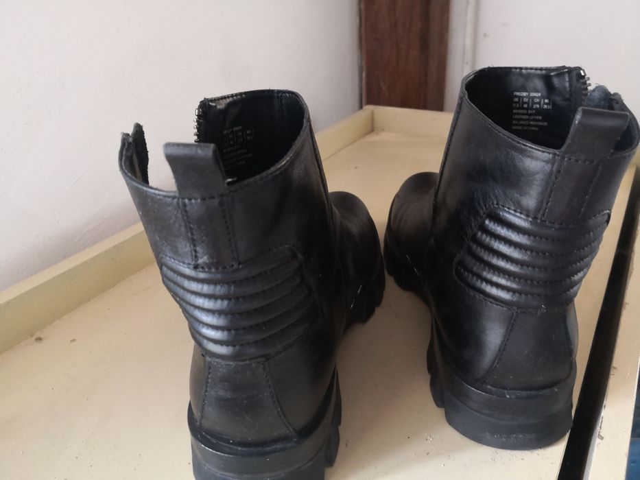 Мъжки обувки 45 номер Calvin Klein и Gino Rossi