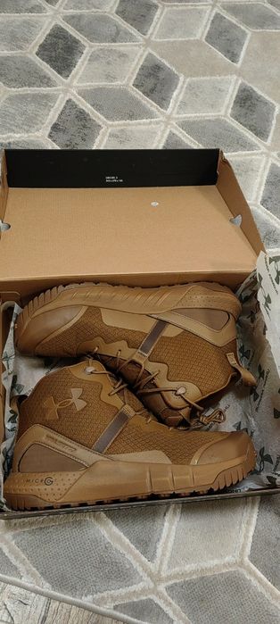 Under armour   44   28см  кафеви