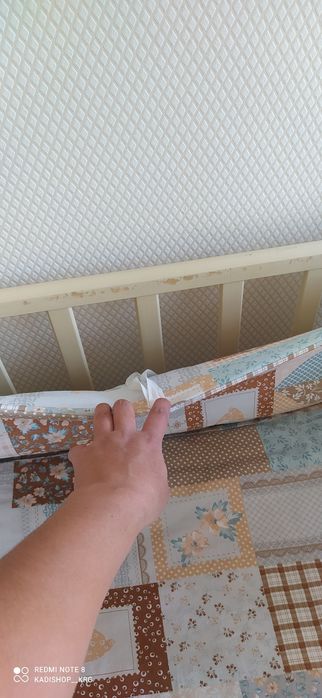 Детская  кровать с маятником