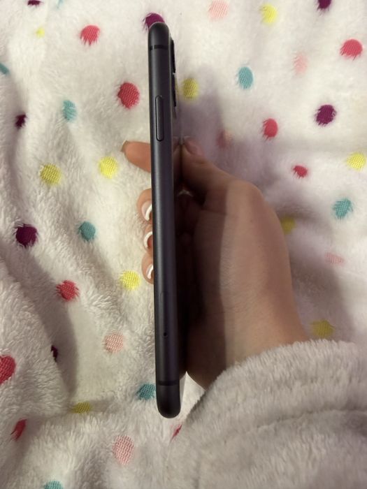 Iphone 11 телефон