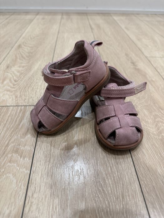 Сандали для девочки