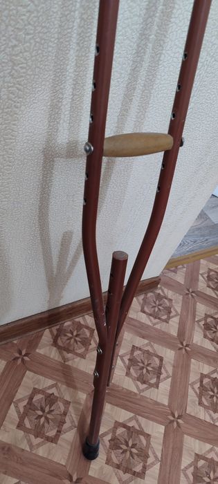 Костыли в идеальном состоянии