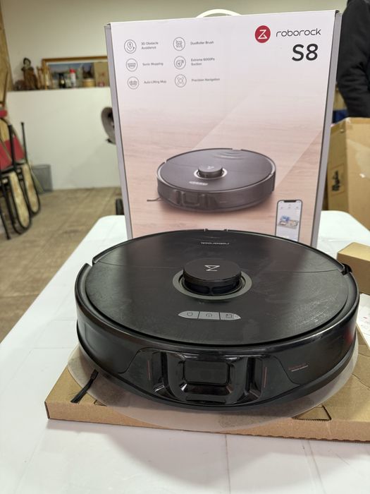 Прахосмукачка робот Roborock S8