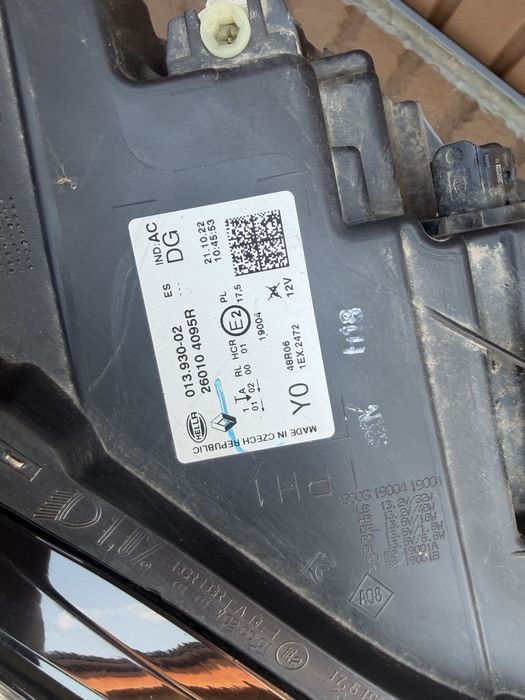 Far dreapta renault captur 2