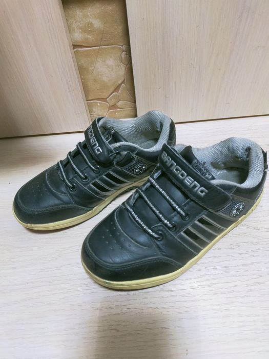 Детская обувь, кроссовки, туфли .