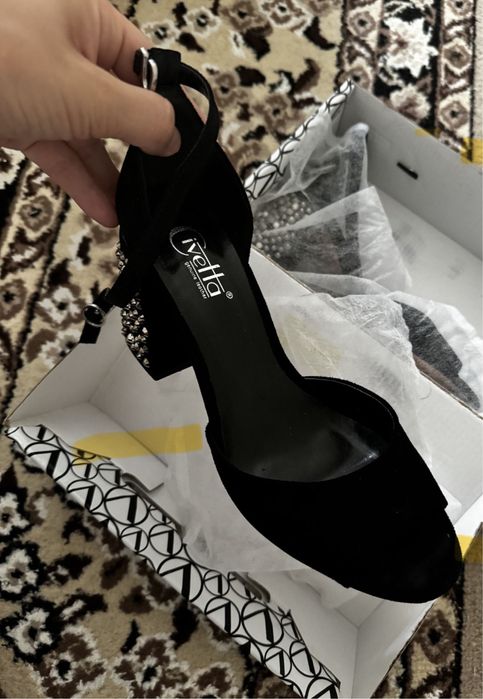 Туфельки черные