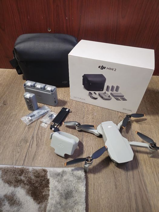 Drona DJI mini 2