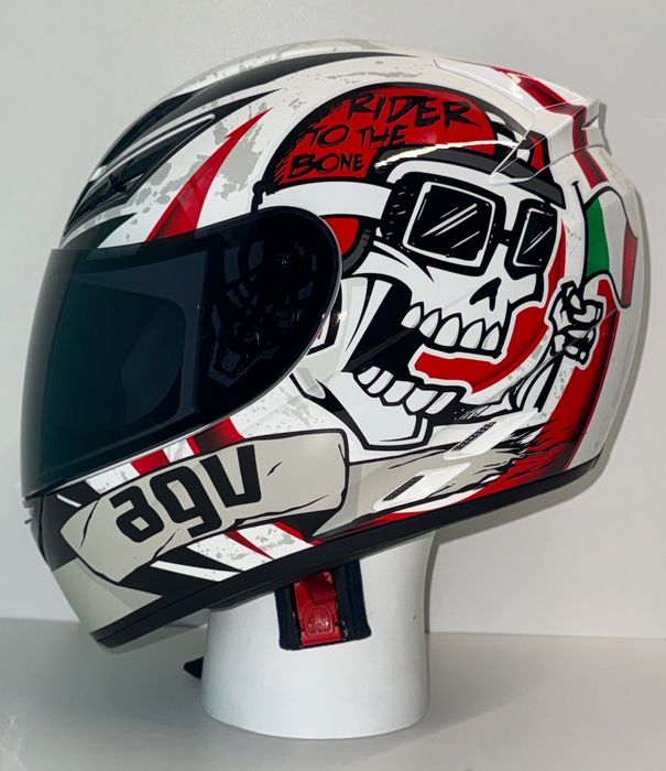 Каска за мотор AGV K3 размер XL в неразличимо от ново състояние.