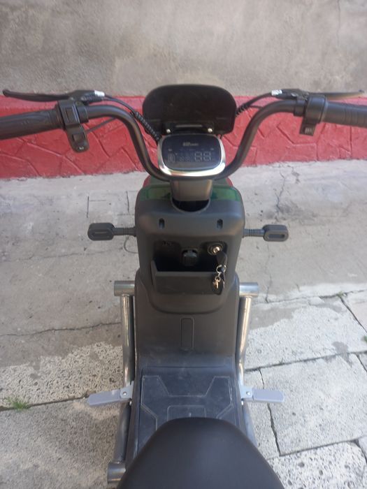 Продам скутер Танк