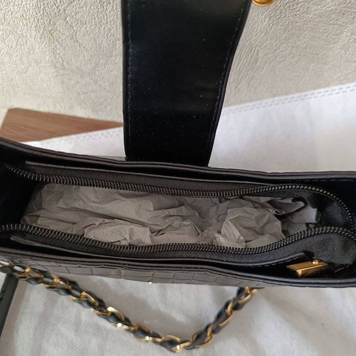 Продам сумку новая