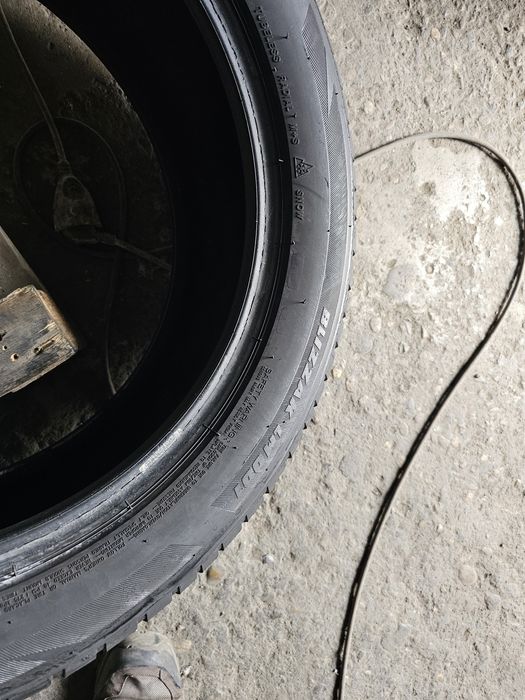 2 anvelope iarna 235 50 19 Bridgestone 2021