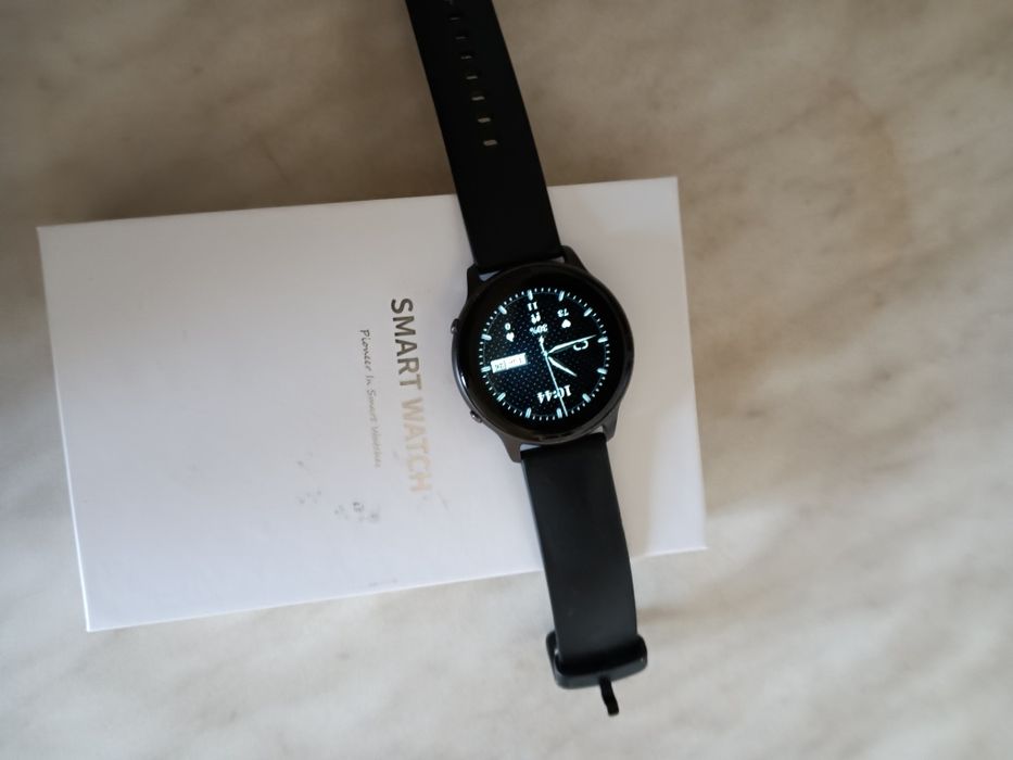 Продавам Смарт часовник, 1,28"