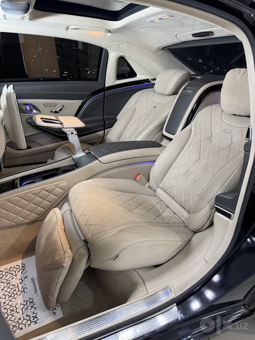 Mercedes Benz W222 S600 V12 Maybach