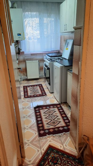 Ofer spre inchiriere .