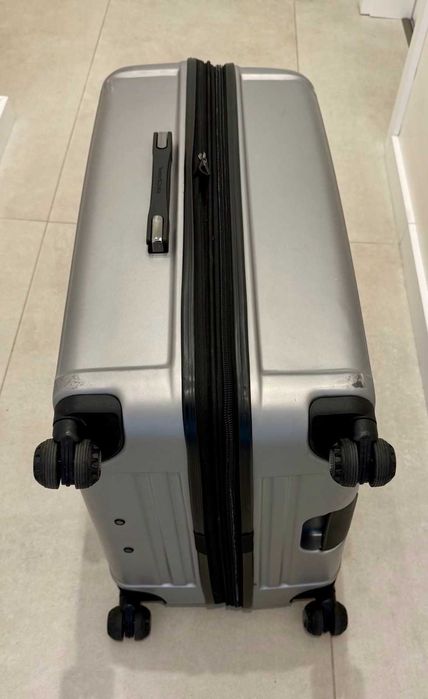 Куфар за багаж. Голям