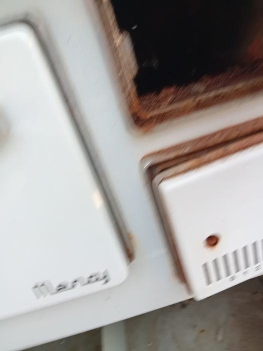 Soba metalica , godin fonta