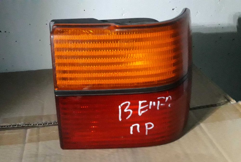 Задний правый фонарь на Фольксваген Венто.