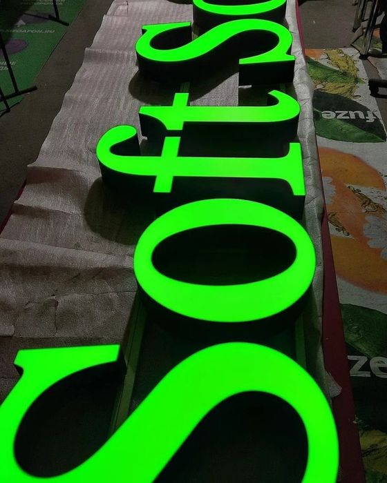 Tashqi reklama Bukva Banner Neon Tumanka Orakal