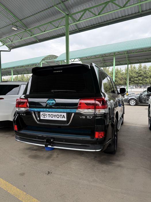 Toyota Land Cruiser 200 2019 — 2