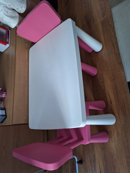 Masuta cu 2 scaune IKEA