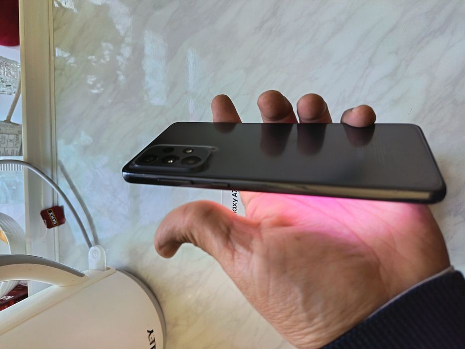 Самсунг А 73 сотилади