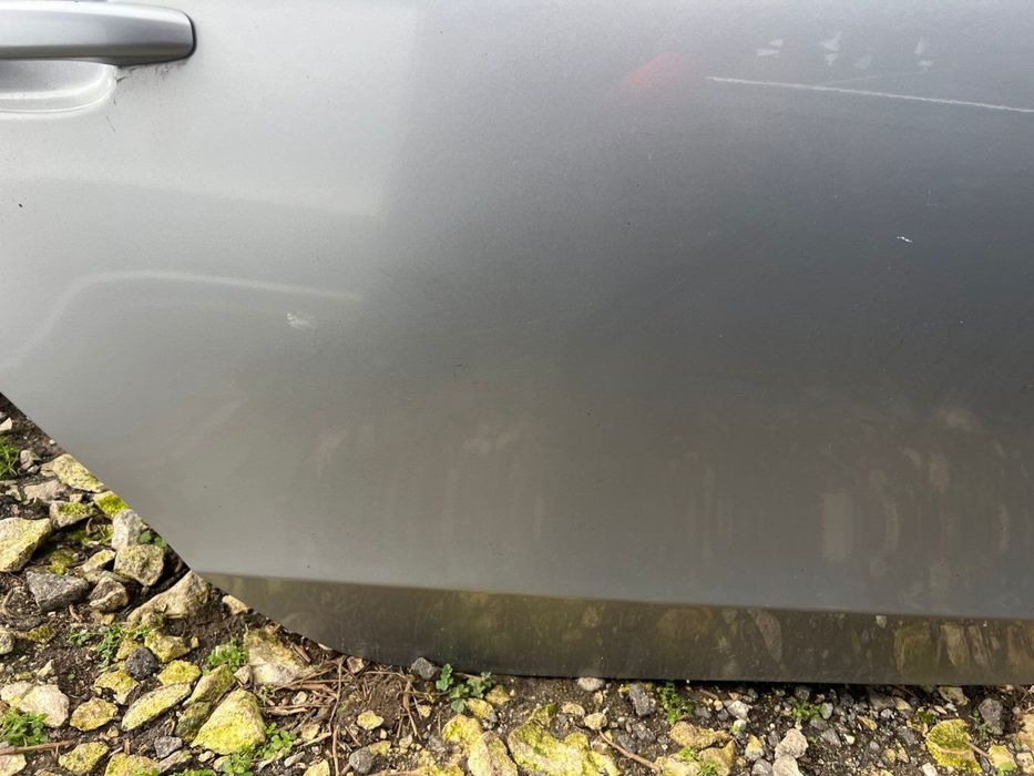 Задна дясна врата за Ауди AUDI A4 B8,5 код на боята LZ7B