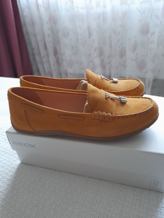 Велурени мокасини Geox