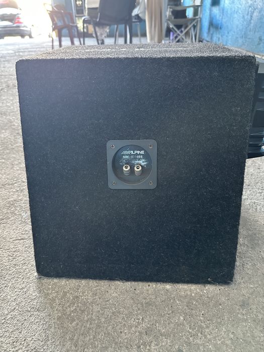 Subwoofer ALPINE 500WTub BASS +Statie SonyExplode
