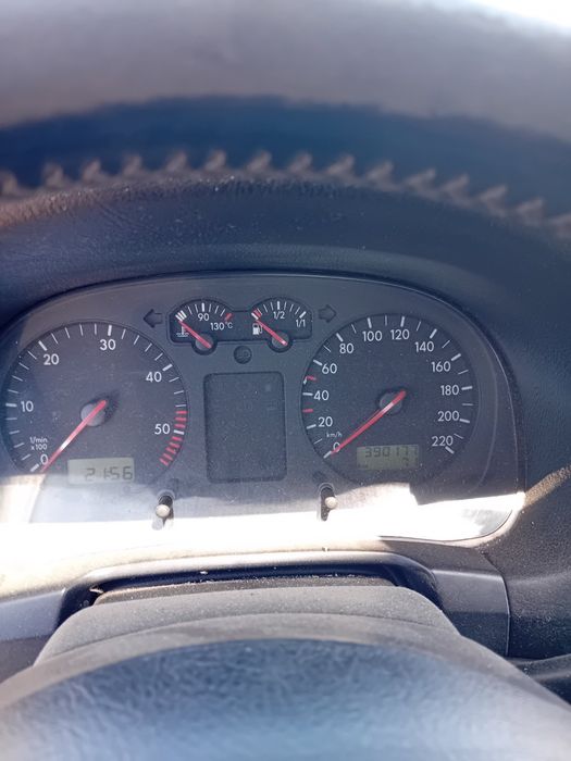 Volkswagen Bora1.9 TDI 110 к.с 2000 година