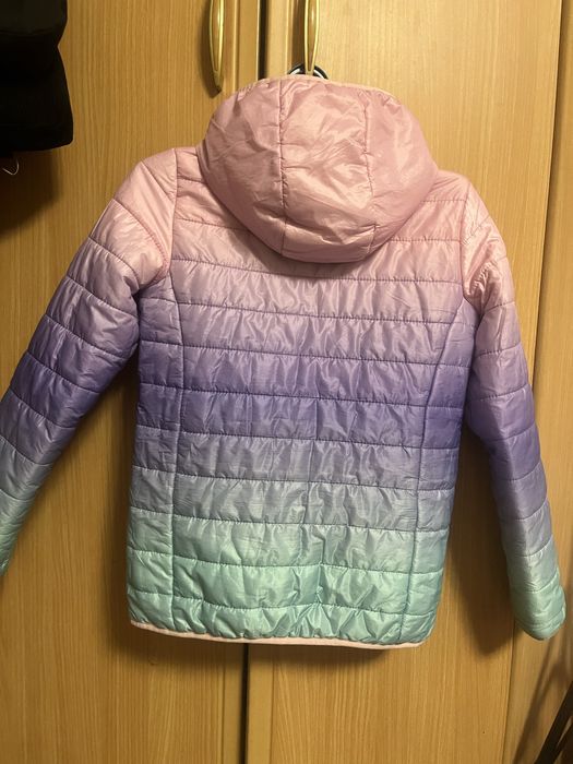 Продам куртку демисезонную