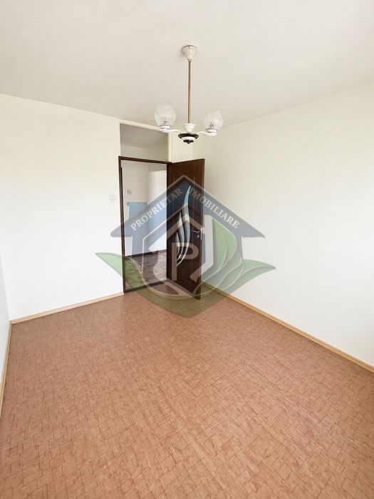 Apartament 3 camere 2 băi, parcare, balcon 12 mp – Astra Calea Bucuresti Brasov