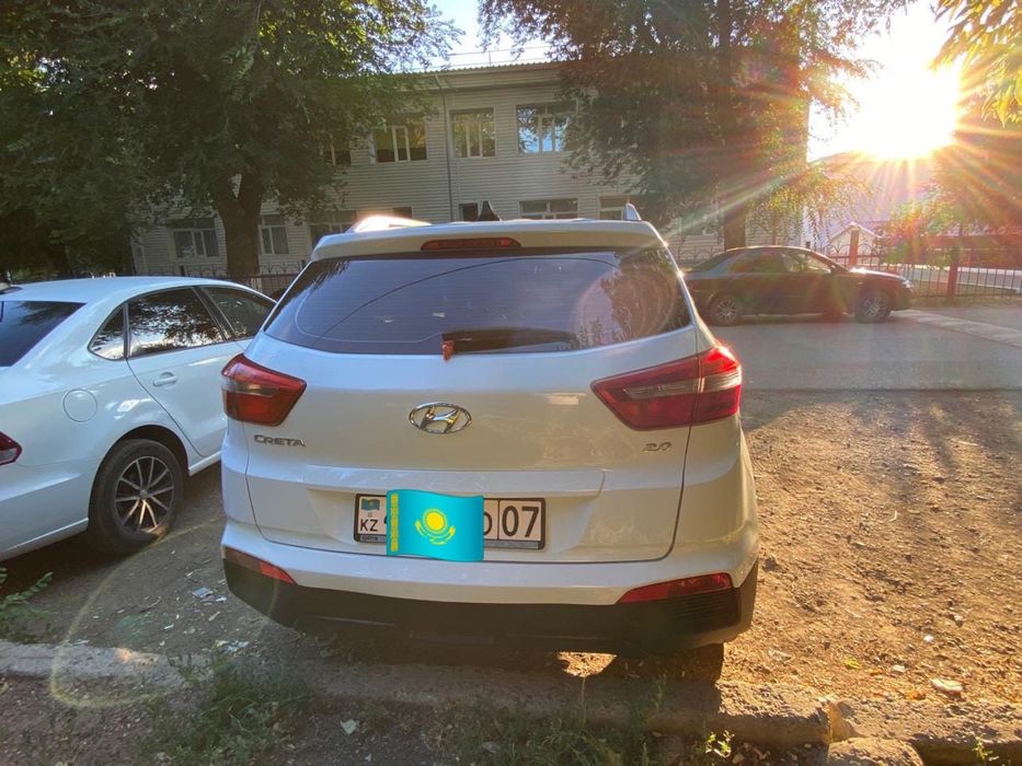 Продаю машину хюндай крета