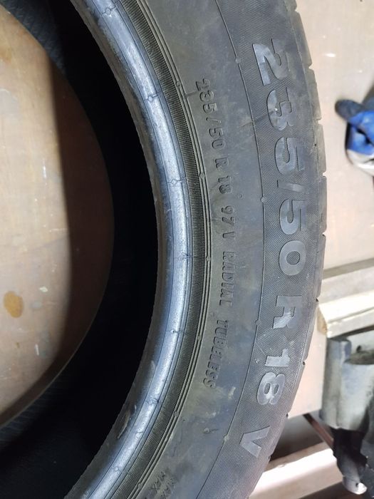 Шины Continental 235x50x18