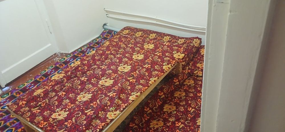 Сдается 2 х ком кв в Чирчике 2 этаж в центре поворот детская больница