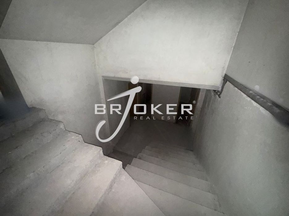 Пром. помещение в Кърджали-Център