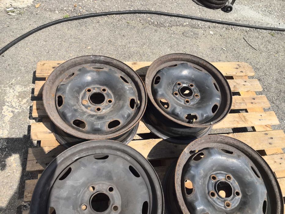 14 цола 5 х 100 мм Шкода Румстер - 6 Инча / ЕТ 37