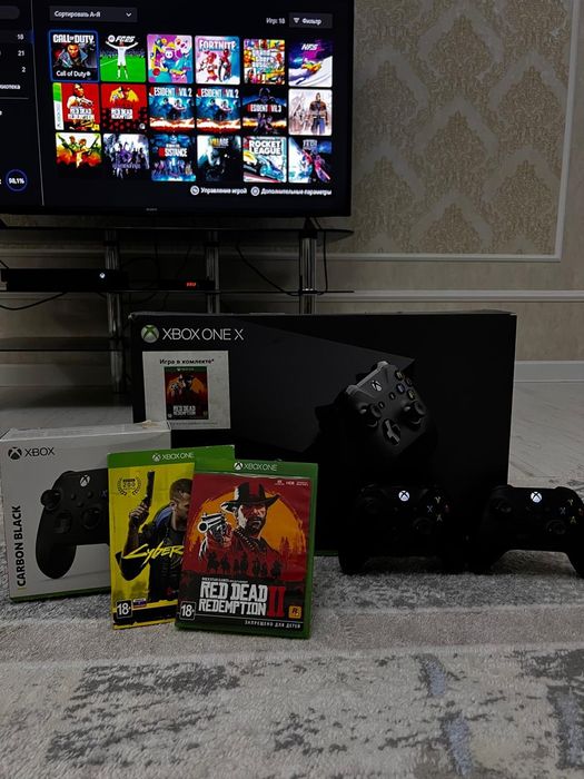 Xbox one x 1ТБ + 2 геймпада
