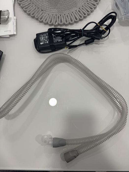 CPAP апарат за сънна апнея ResMed AirSense 10 AutoSet – като нов, пълен комплект