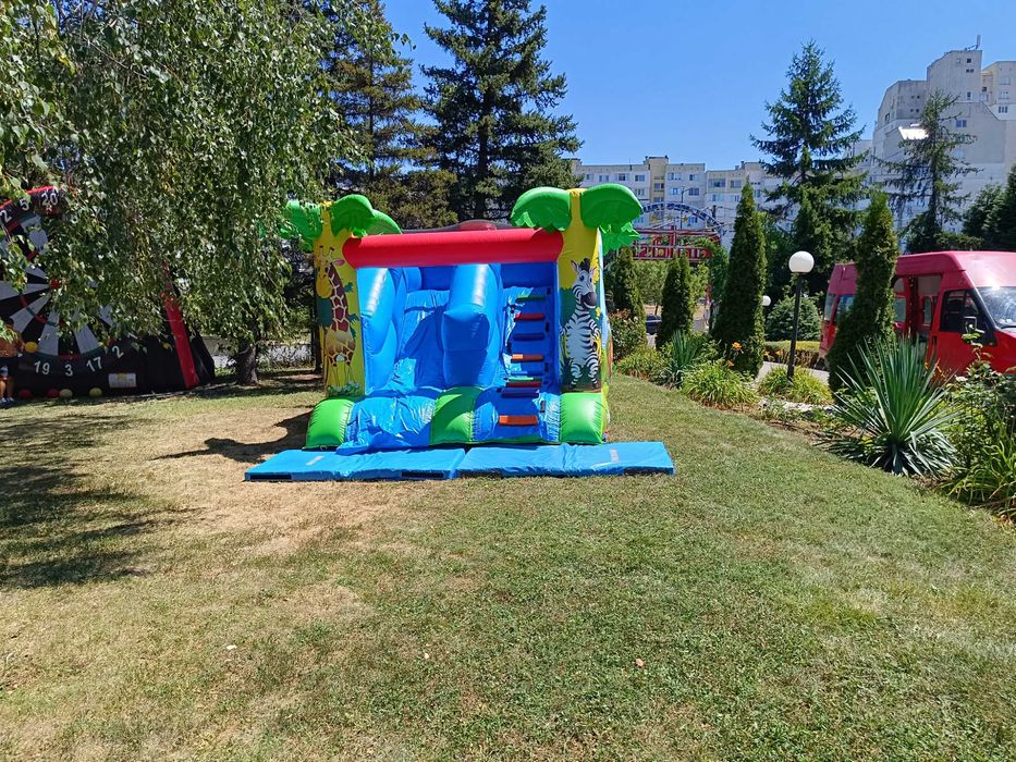 Надуваем замък,батут, човешка джага, зорб топки или пързалка под наем.