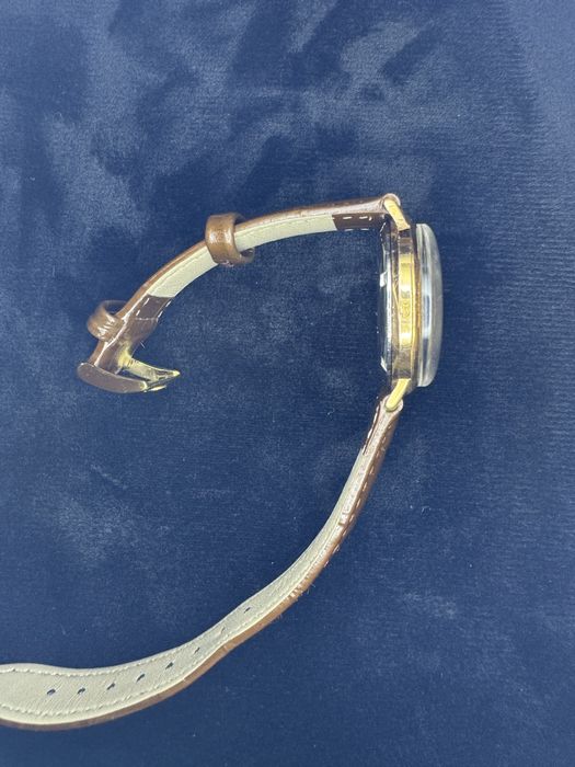 Часовник Omega стар automatic