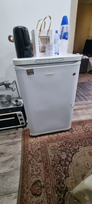 Срочно продам Морозильник