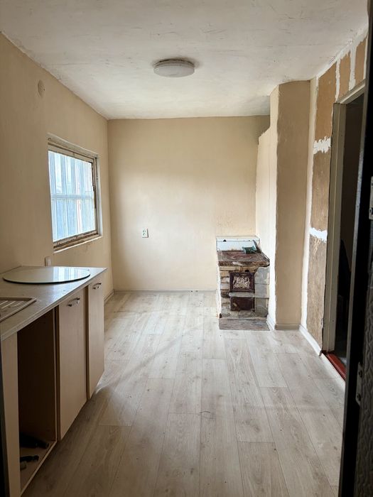 Продам дачу (зимний вариант)